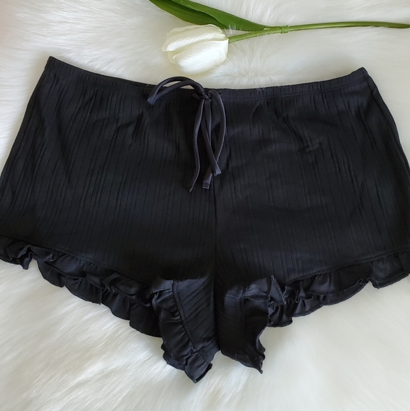 VICTORIA'S SECRET SLEEP SHORT SIZE S - Picture 3 of 6